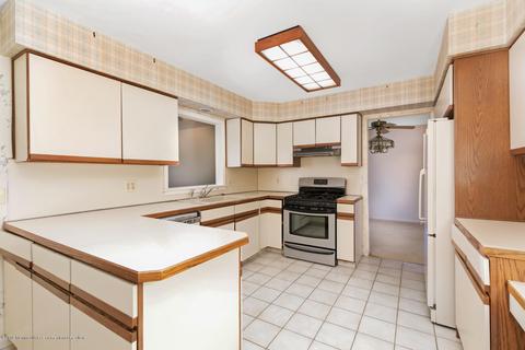 943 Birch Dr, Brielle, NJ 08730 photo 10