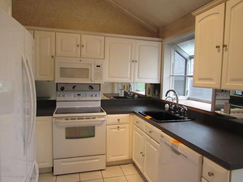 33 Maple Ln #D, Brielle, NJ 08730 photo 7