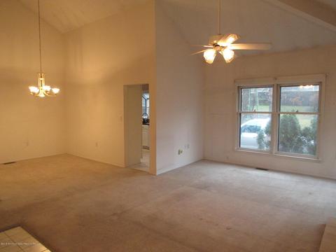 33 Maple Ln #D, Brielle, NJ 08730 photo 3