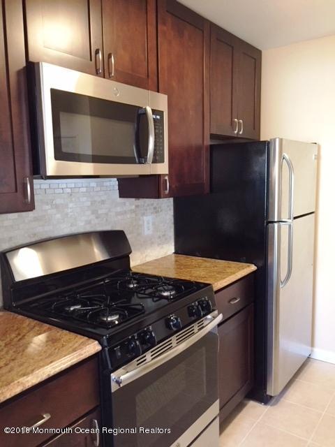 702 Daffodil Dr, Jackson, NJ 08527 photo 1