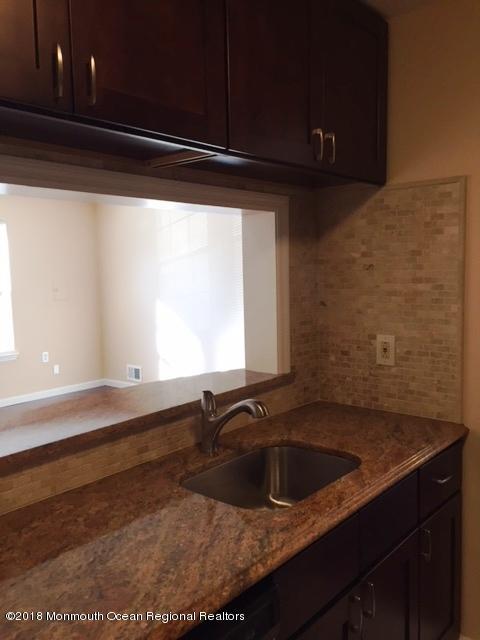 702 Daffodil Dr, Jackson, NJ 08527 photo 2
