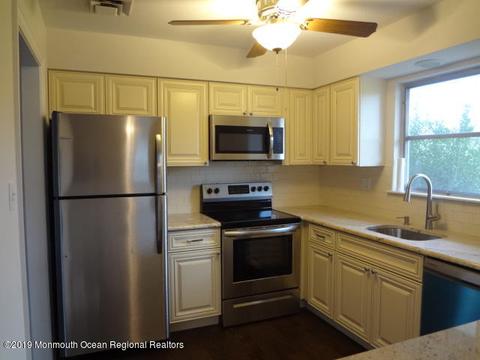 5 Thomas Ct, Brick, NJ 08724 photo 3