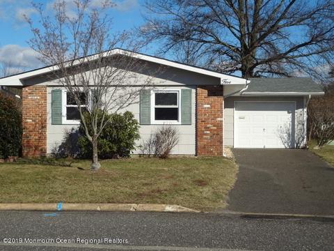 5 Thomas Ct, Brick, NJ 08724 photo 1