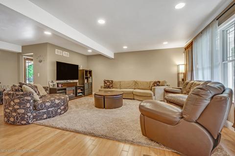 462 Basso St, Jackson, NJ 08527 photo 4