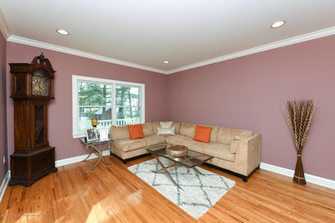2 Monroe St, Matawan, NJ 07747 photo 5