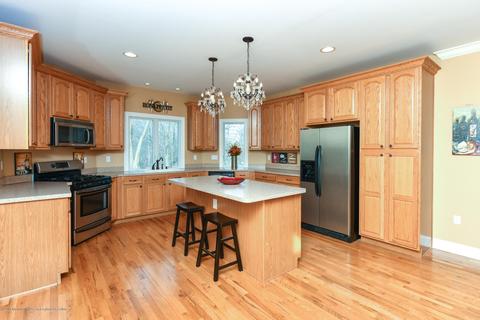 2 Monroe St, Matawan, NJ 07747 photo 9