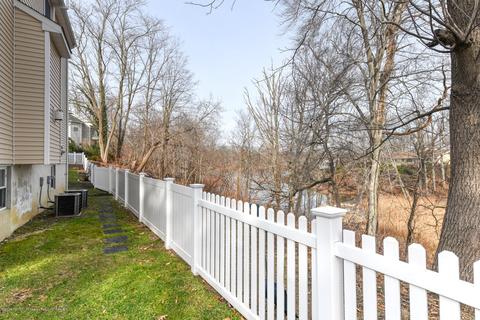 2 Monroe St, Matawan, NJ 07747 photo 22