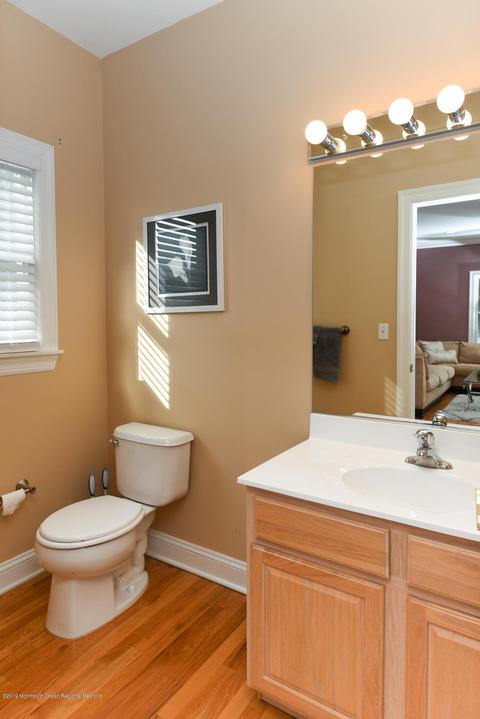 2 Monroe St, Matawan, NJ 07747 photo 13