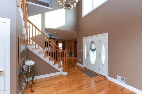 2 Monroe St, Matawan, NJ 07747 photo 3