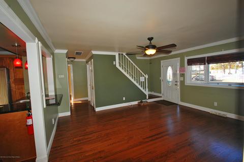 40 Appleton Dr, Hazlet, NJ 07730 photo 5