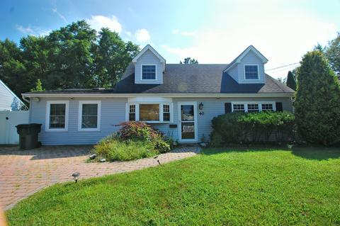 40 Appleton Dr, Hazlet, NJ 07730 photo 1