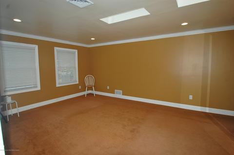 40 Appleton Dr, Hazlet, NJ 07730 photo 10