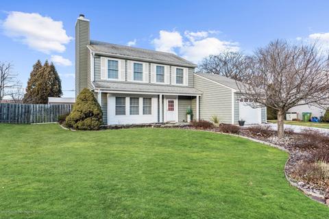 8 Azalea Dr, Edison, NJ 08820 photo 1