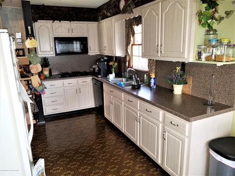 10 Scheid Dr, Parlin, NJ 08859 photo 4