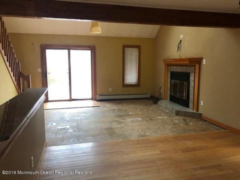 401 Hickory Ln, Forked River, NJ 08731 photo 2