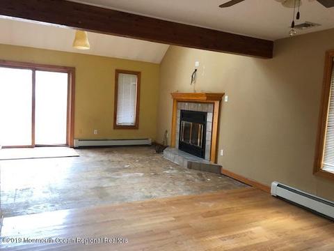 401 Hickory Ln, Forked River, NJ 08731 photo 4