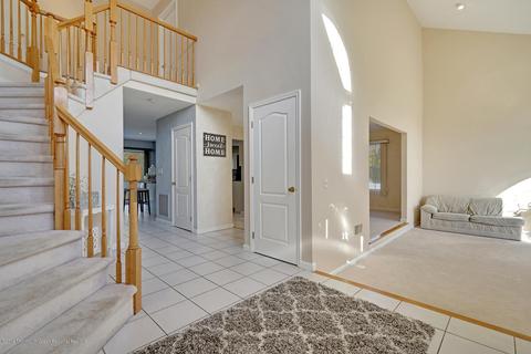 312 Mackenzie Dr, Jackson, NJ 08527 photo 4