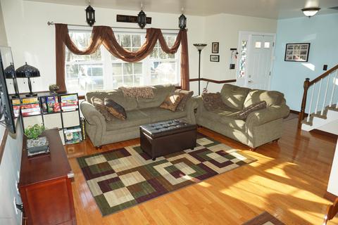 34 Townsend Dr, Matawan, NJ 07747 photo 3