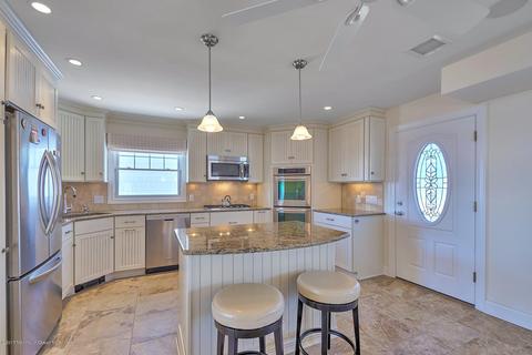 72 Ocean Ave, Lavallette, NJ 08735 photo 13