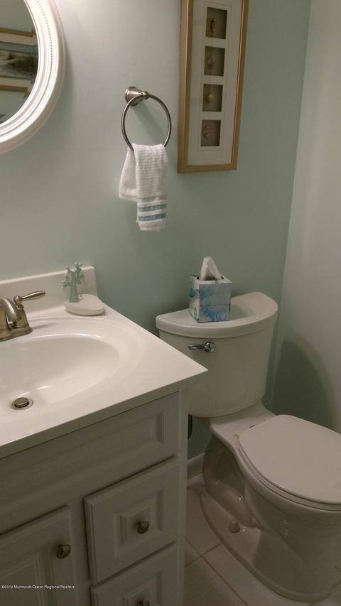 4 Hickory Ct #D, Brielle, NJ 08730 photo 4