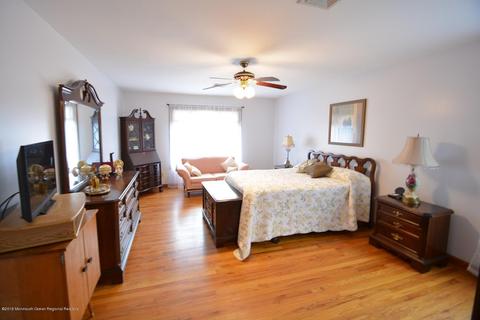 44 E 2nd St, Howell, NJ 07731 photo 11
