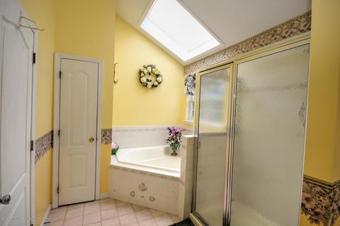 328 Mackenzie Dr, Jackson, NJ 08527 photo 12