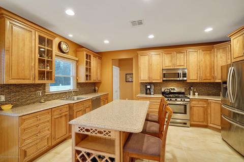 9 Concetta Ct, Howell, NJ 07731 photo 6