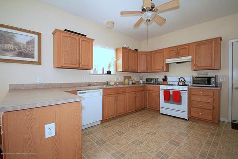 20 Oneida Ave, Waretown, NJ 08758 photo 6
