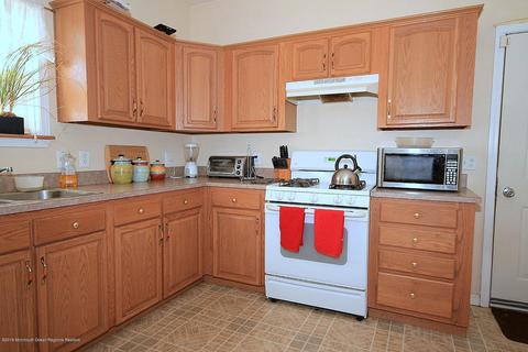 20 Oneida Ave, Waretown, NJ 08758 photo 11