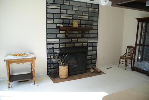 33 Farmbrook Dr, Old Bridge, NJ 08857 photo 9