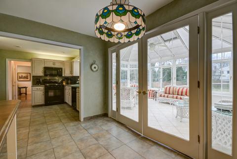 8 Colonial Dr, Matawan, NJ 07747 photo 21