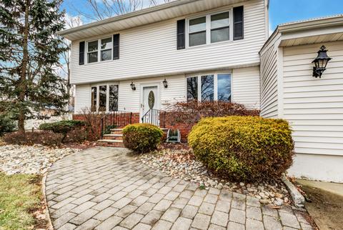 8 Colonial Dr, Matawan, NJ 07747 photo 37