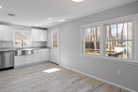610 E Arverne Ave, Ocean Gate, NJ 08740 photo 9