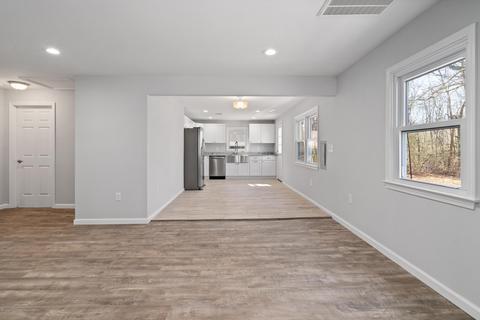 610 E Arverne Ave, Ocean Gate, NJ 08740 photo 5