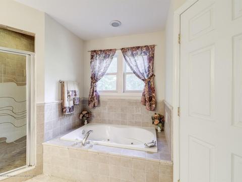 110 Cottrell Rd, Matawan, NJ 07747 photo 20