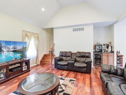 110 Cottrell Rd, Matawan, NJ 07747 photo 8