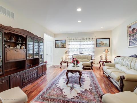 110 Cottrell Rd, Matawan, NJ 07747 photo 5
