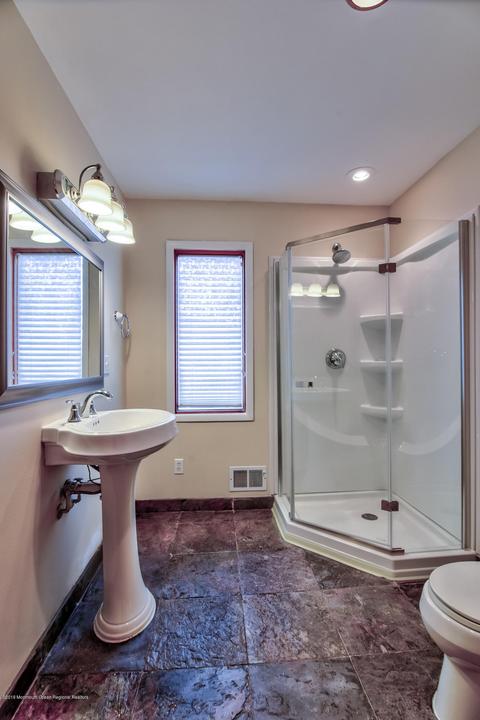 28 Pine Rd, Howell, NJ 07731 photo 17