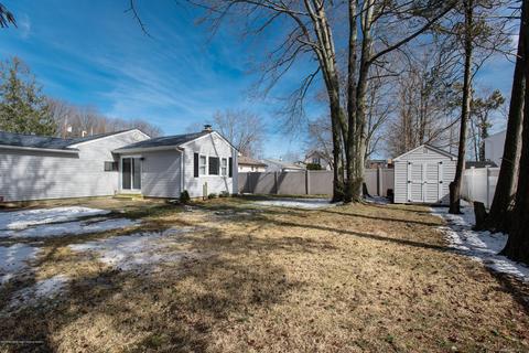 7 Eisenhower Ct, Matawan, NJ 07747 photo 28