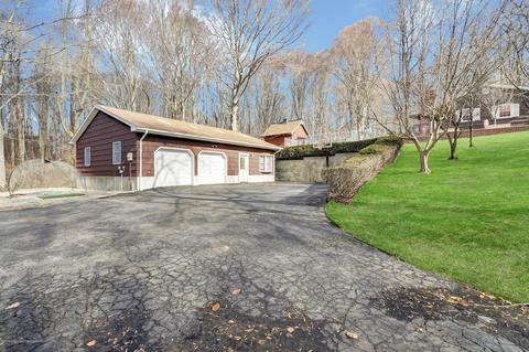 5 Deer Path, Holmdel, NJ 07733 photo 35