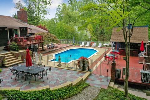 5 Deer Path, Holmdel, NJ 07733 photo 48