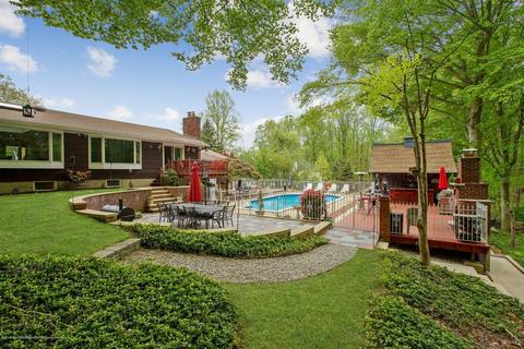 5 Deer Path, Holmdel, NJ 07733 photo 1