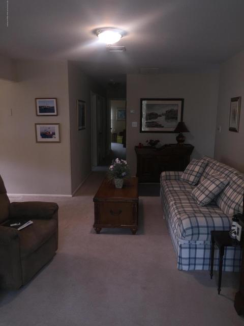 2 Rushmore Dr, Brick, NJ 08724 photo 9