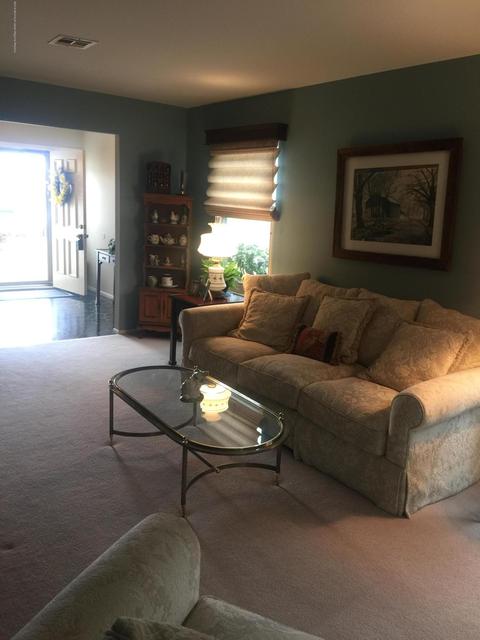 2 Rushmore Dr, Brick, NJ 08724 photo 7