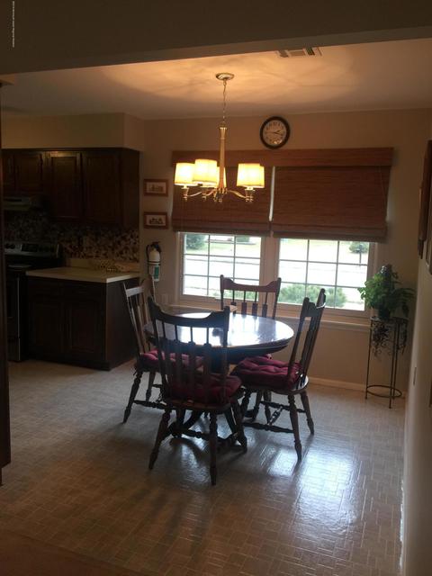 2 Rushmore Dr, Brick, NJ 08724 photo 11