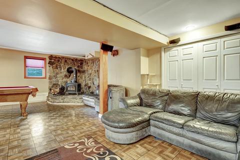 672 Freehold Rd, Jackson, NJ 08527 photo 6