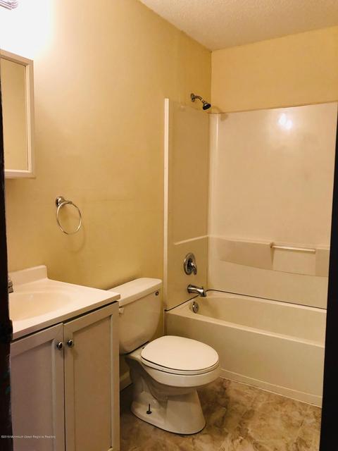 30 Lighthouse Dr, Waretown, NJ 08758 photo 9