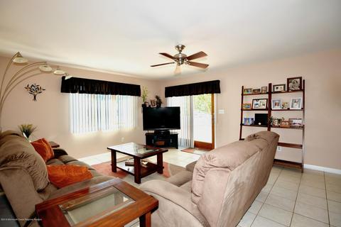 702 Roanoke Dr, Forked River, NJ 08731 photo 12