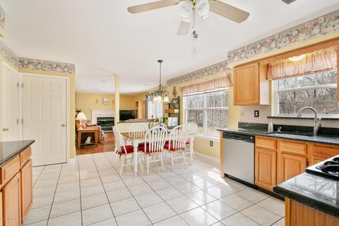 7 Gaelic Ct, Jackson, NJ 08527 photo 5
