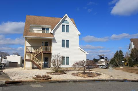 706 Stephanie Ct, Forked River, NJ 08731 photo 1